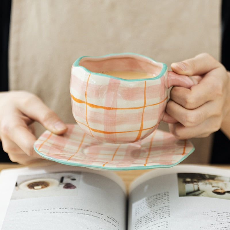 Hand-painted Flower Ceramic Coffee Cup Home Office Mug With Saucer Breakfast Milk Juice Tea Handle Cup Gift Microwave Safe